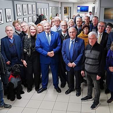 Σε εορταστικό κλίμα έγινε η κοπή της Πρωτοχρονιάτικης πίτας των εθελοντών του Κοινωνικού Ιατρείου του ΙΣΑ