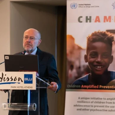 Δ. Βαρτζόπουλος: «Νέα εποχή στην πρόληψη των εξαρτήσεων και παραβατικότητας των νέων» – Ξεκινά από τον ΕΟΠΑΕ η εφαρμογή του προγράμματος CHAMPS του ΟΗΕ