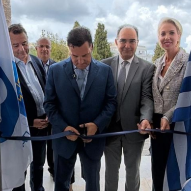 Εγκαινιάστηκε το ανακαινισμένο Κέντρο Υγείας Πάρου από τον Υπουργό Υγείας Άδωνι Γεωργιάδη